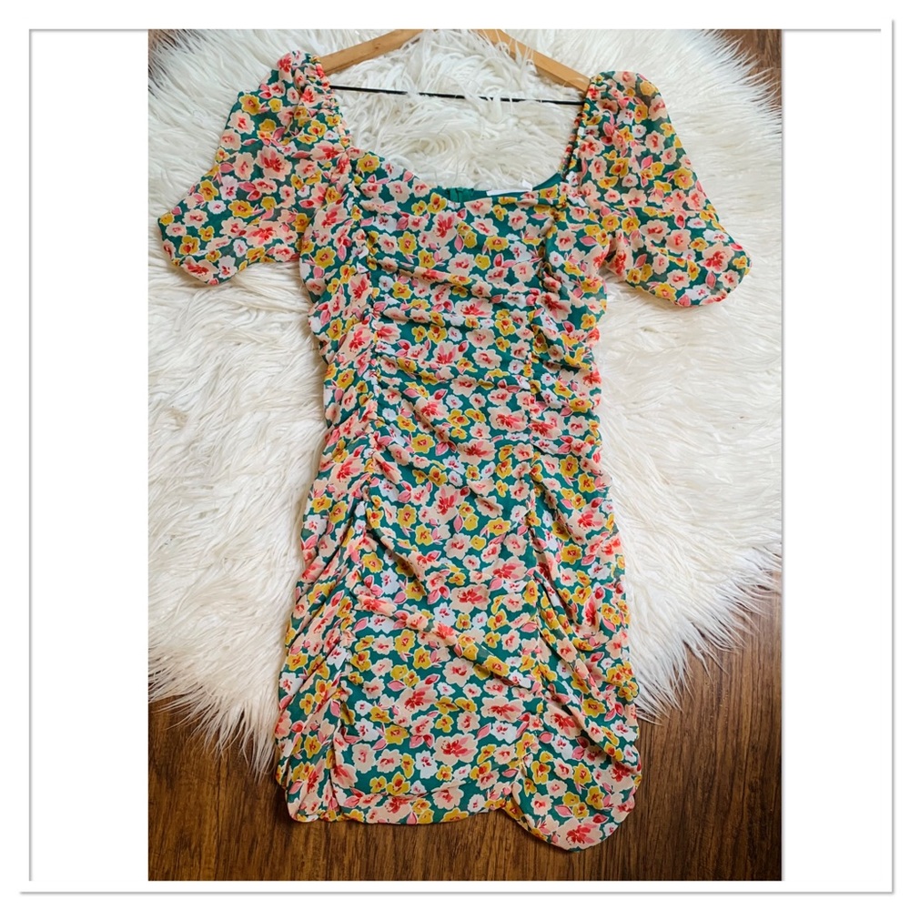 Lush A Field Of Daisies Ruched Mini Dress Green Size Medium